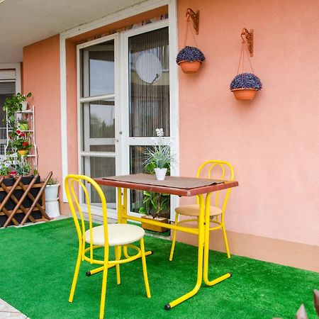 Art Eden Apartment Hajduszoboszlo Luaran gambar