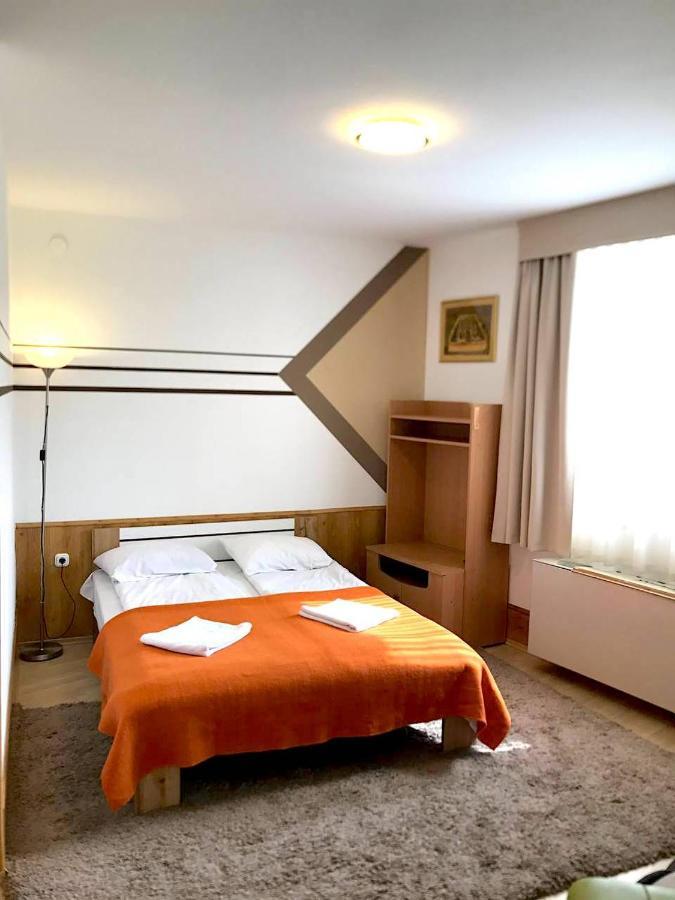 Art Eden Apartment Hajduszoboszlo Luaran gambar