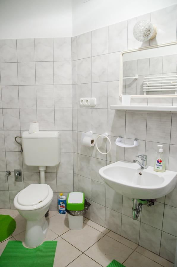 Art Eden Apartment Hajduszoboszlo Luaran gambar