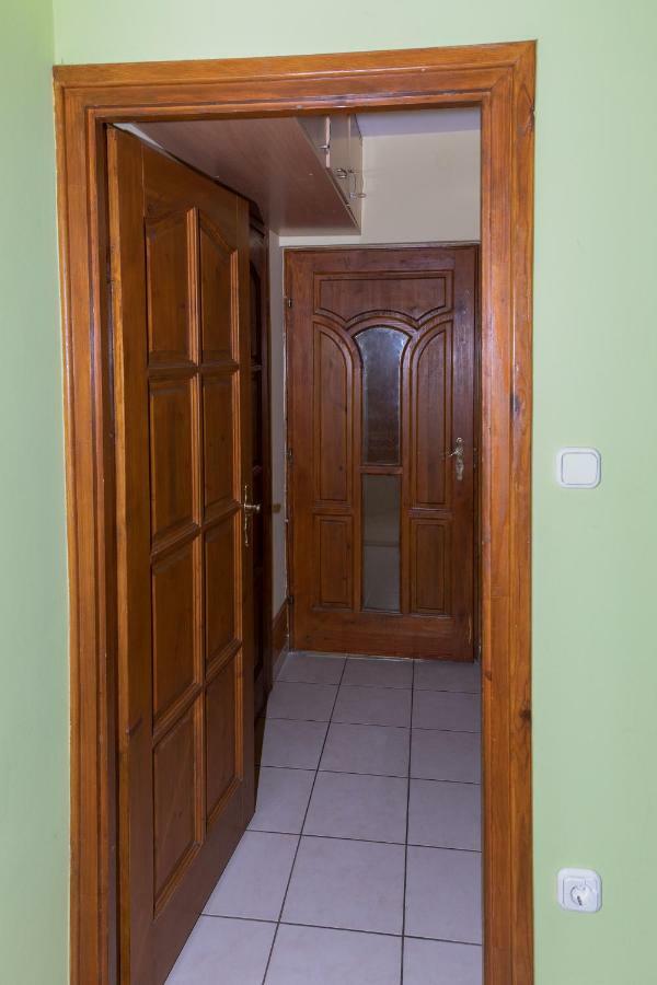 Art Eden Apartment Hajduszoboszlo Luaran gambar